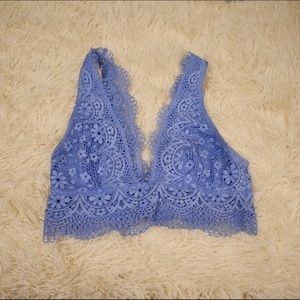 Lightly lined Victoria’s Secret bralette, size sm
